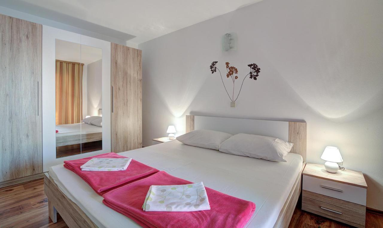 Apartments Lucia Senj 1 Экстерьер фото