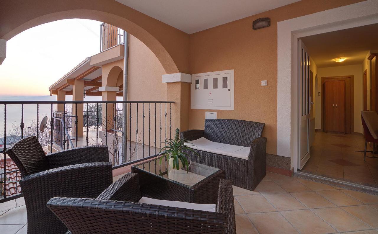 Apartments Lucia Senj 1 Экстерьер фото