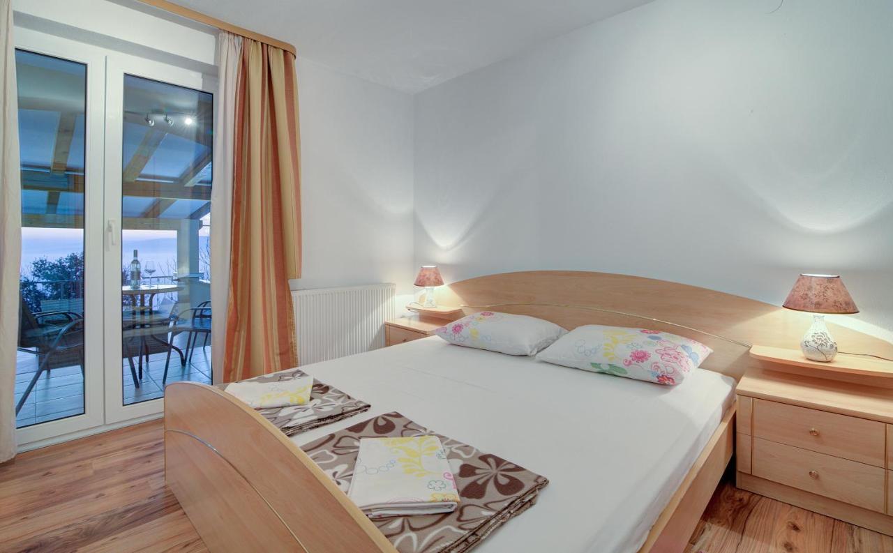 Apartments Lucia Senj 1 Экстерьер фото