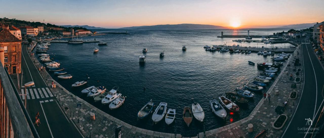 Apartments Lucia Senj 1 Экстерьер фото